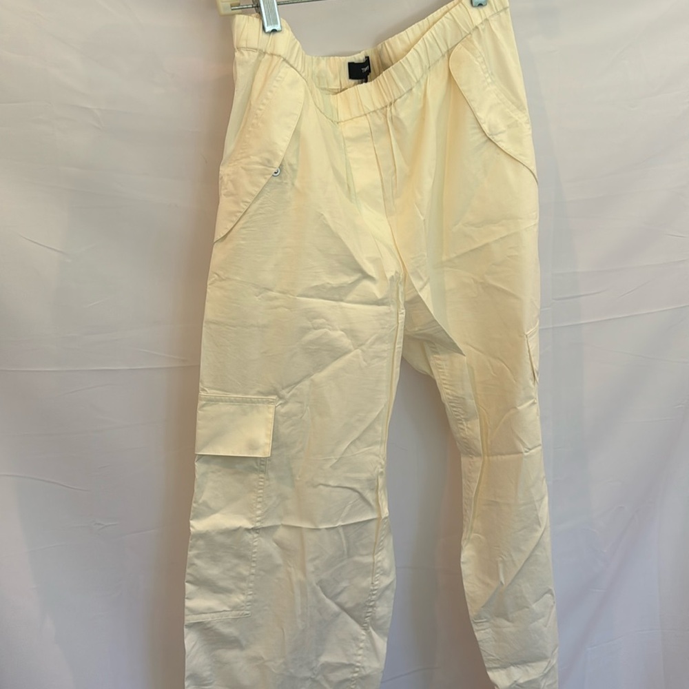 Theory White Utility Cargo Pants – Size 6